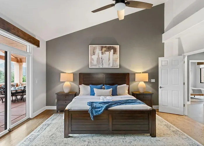 Holiday home 5 Bed 3 Bath Uptown Sedona-game Room-sauna-cold Plunge-jacuzzi-gym *