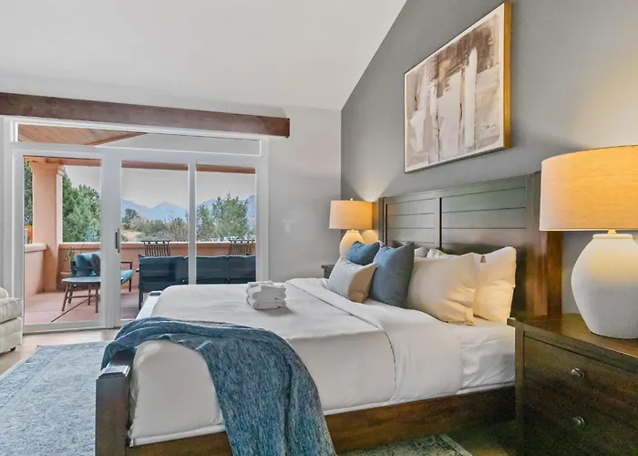 5 Bed 3 Bath Uptown Sedona-game Room-sauna-cold Plunge-jacuzzi-gym