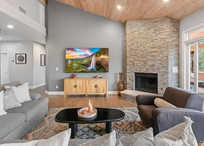 5 Bed 3 Bath Uptown Sedona-game Room-sauna-cold Plunge-jacuzzi-gym *