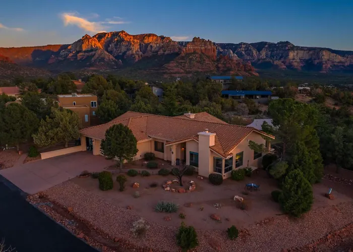 5 Bed 3 Bath Uptown Sedona-game Room-sauna-cold Plunge-jacuzzi-gym * Sedona