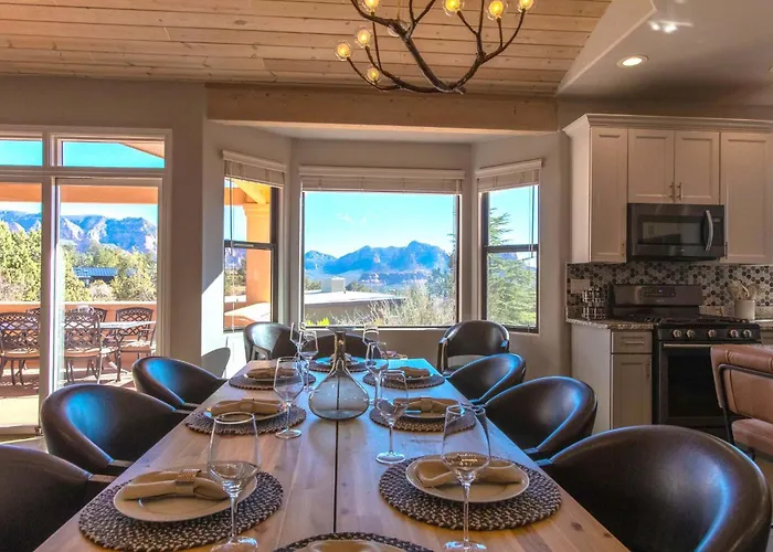 Holiday home 5 Bed 3 Bath Uptown Sedona-game Room-sauna-cold Plunge-jacuzzi-gym